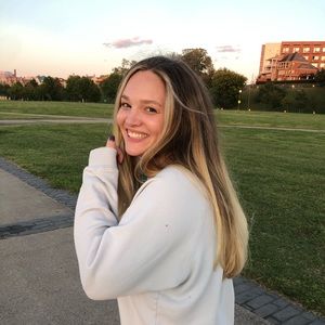 Meet your Posher, Hannah